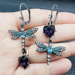 Crystal Cute Dragonfly Mix Matched Dangle Earrings NWOT